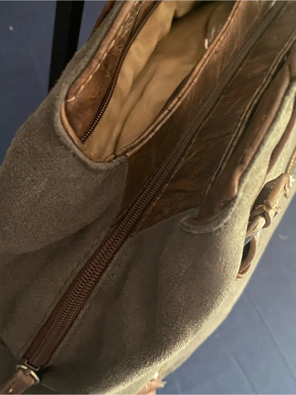 VTG ‘90’s Laura Scott Slouchy Grey Suede Shoulder Bag with Brown Mockcroc Trim